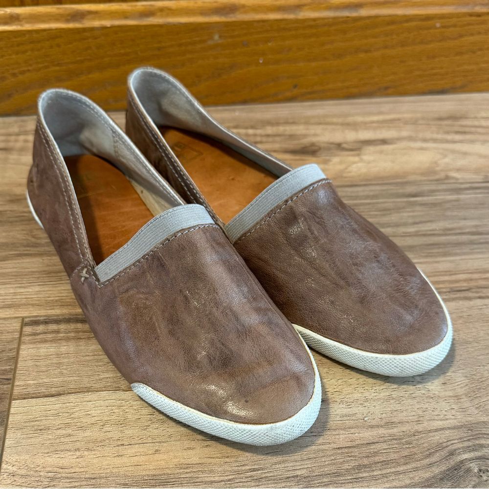 Women's Frye Brown Leather Melanie Slip On Flats Women‎ Size 7.5